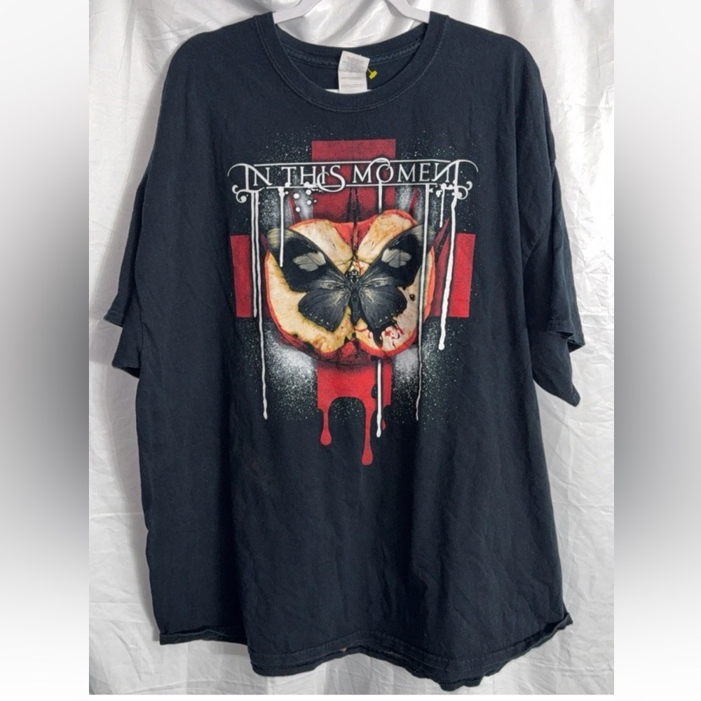 In this moment Black Graphic band tee
